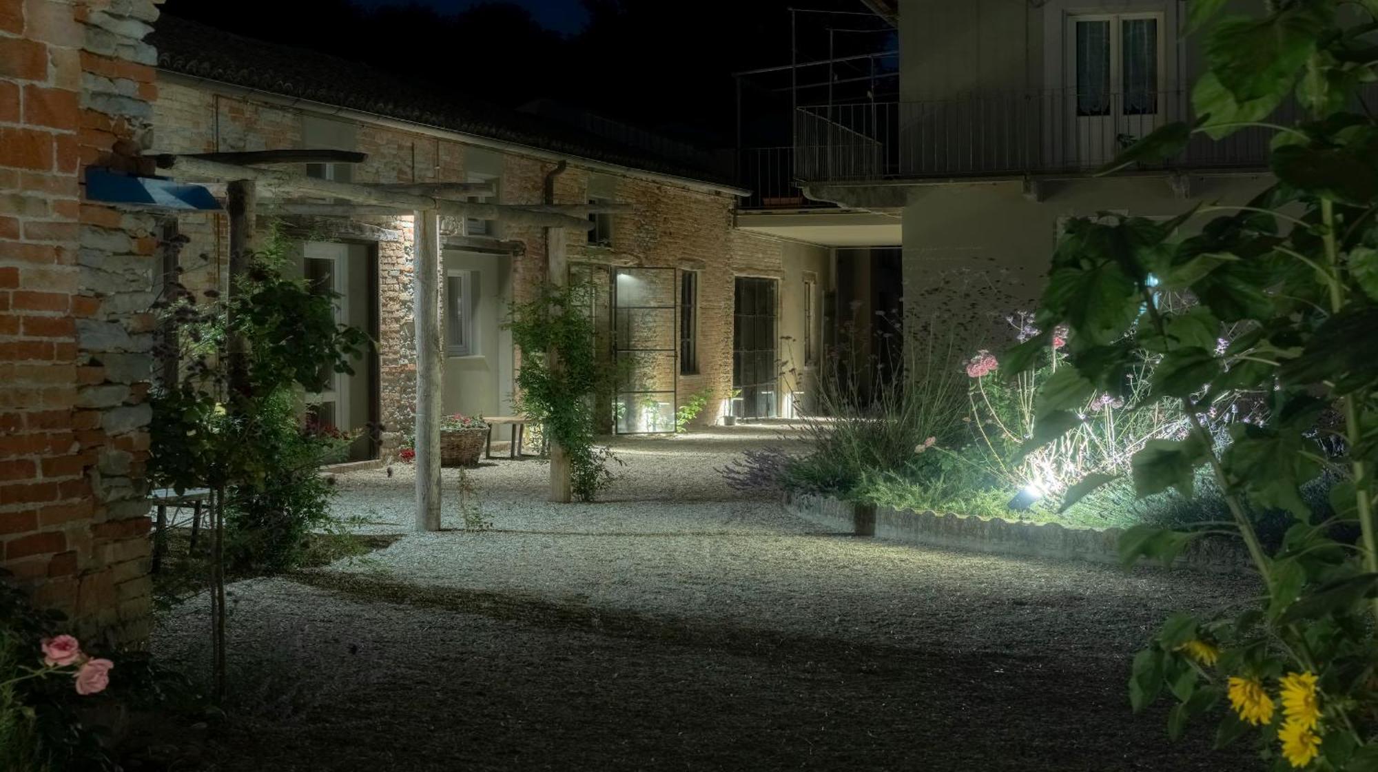 Vigne Di Fagnano 1709 Eco Relais Casa de hóspedes Santo Stefano Belbo Exterior foto